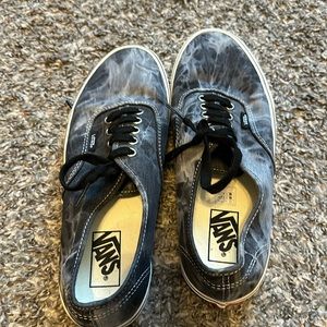 Vans Shoes Mens Gray tie dye Size 9.5 Sneakers Vans Off the Wall. Never worn